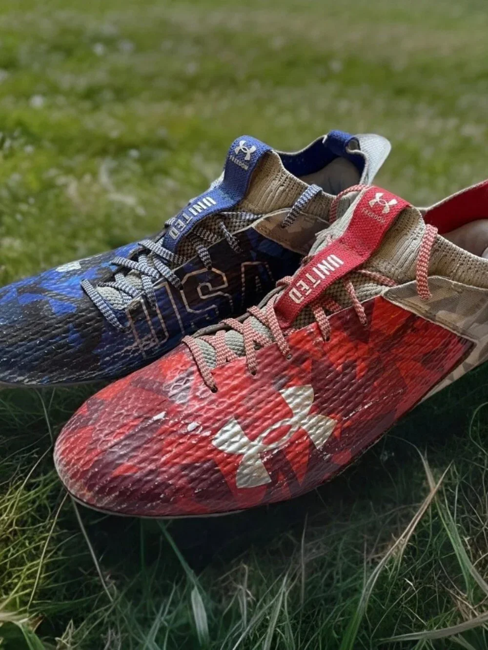 Under Armour Mens Blur Smoke 2.0 USA Freedom Football Cleats Size 11
